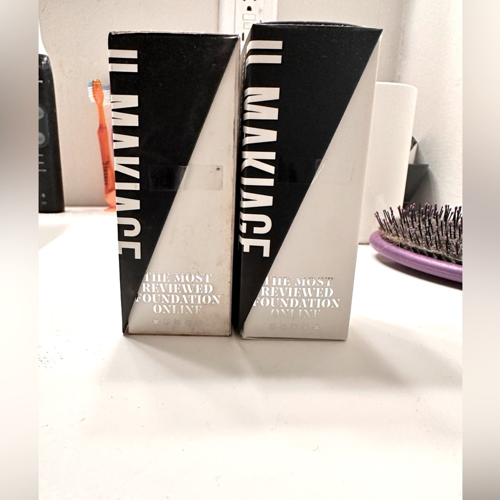 IL Makiage flawless base foundation